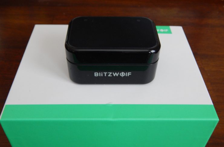 BlitzWolf BW FYE1 headphone box